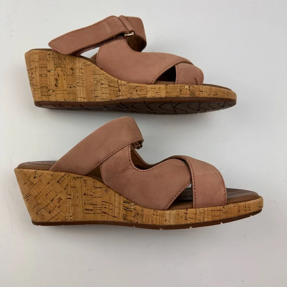 Clark’s Blush Pink Women's Wedge Sandals Nubuck Leather Upper Adjustable Strap